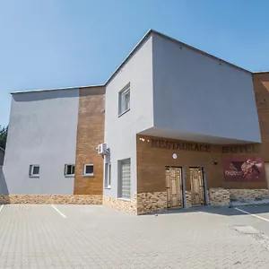 Отель Taurus, Острава